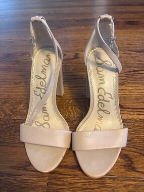 Sam Edelman- Yaro Sandal- Size 8.5